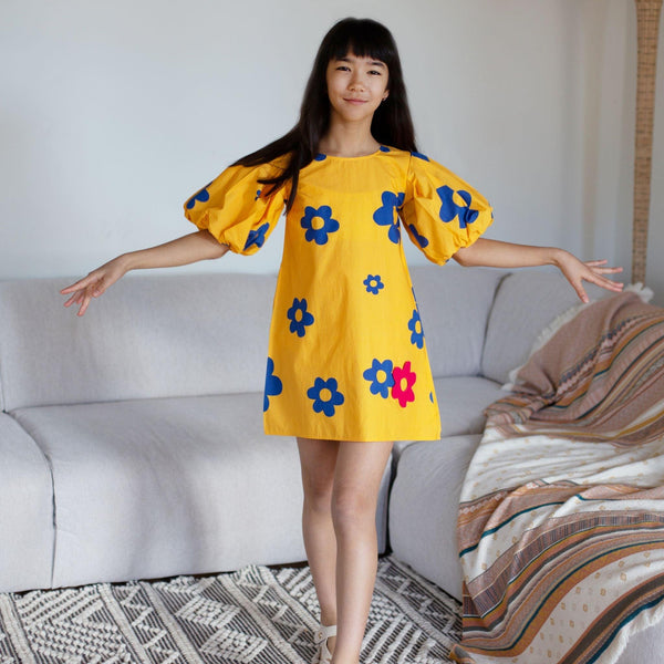 Meringue- Puffed Sleeves Yellow Dress with Blue Flowers for Girls - Totdot