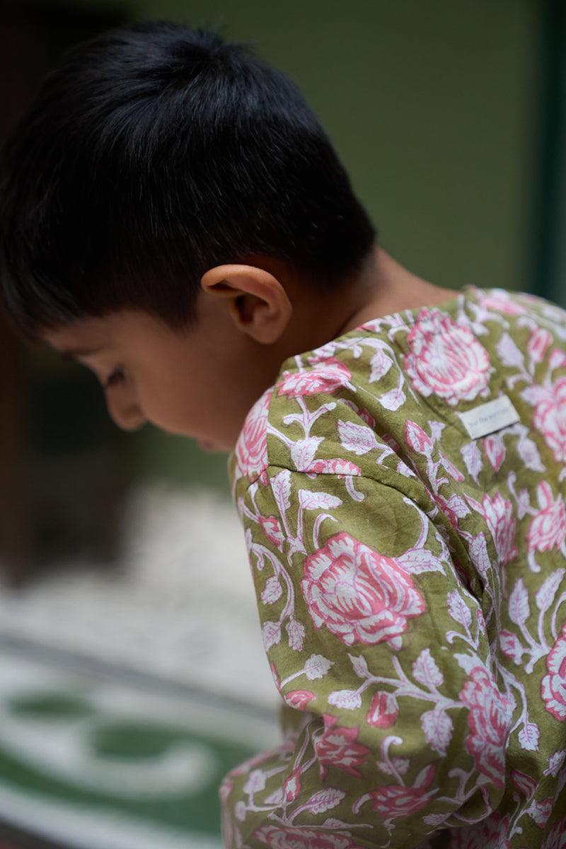 Sleepover party’ kids unisex kurta in green floral hand block print cotton malmal - Totdot