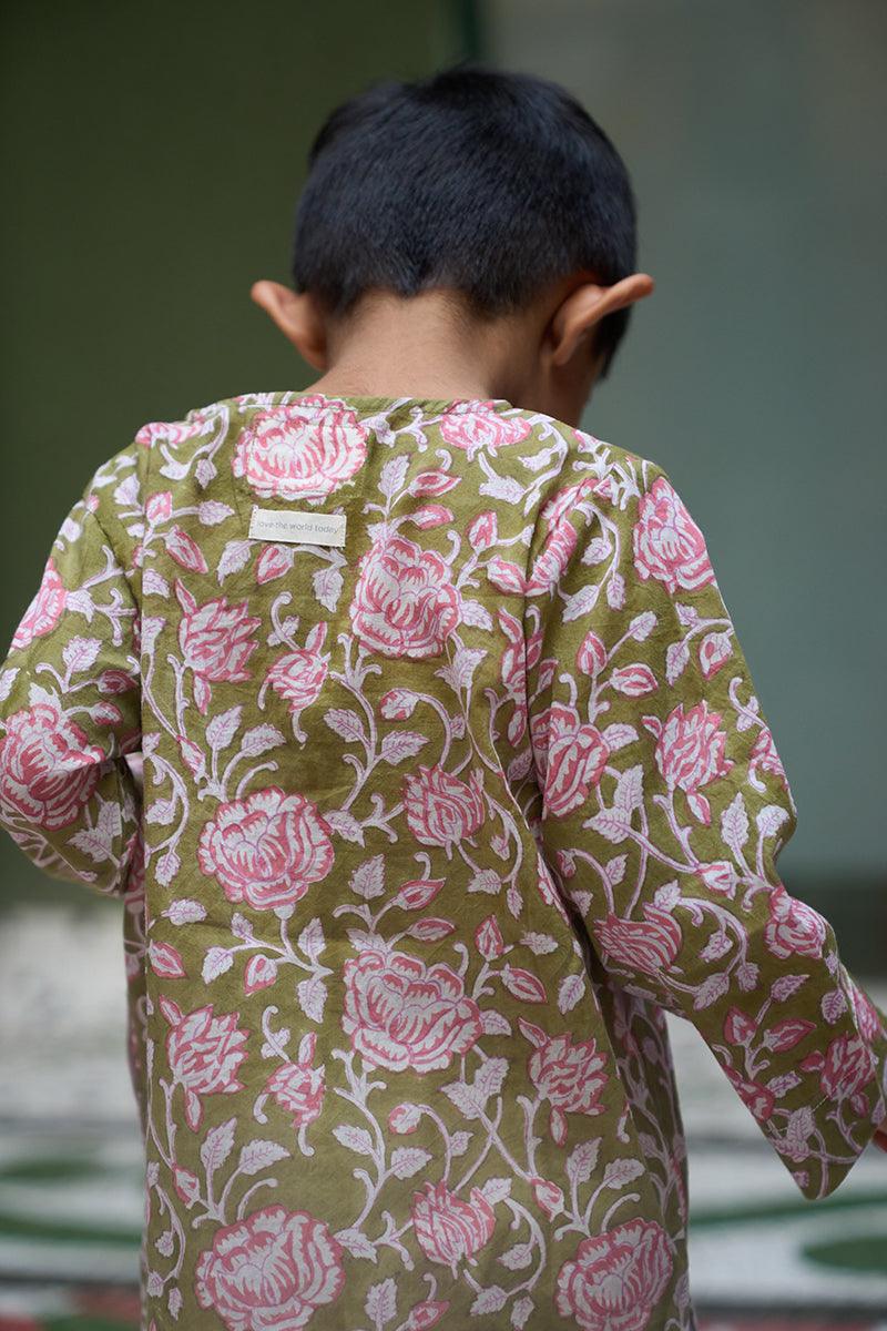 Sleepover party’ kids unisex kurta in green floral hand block print cotton malmal - Totdot