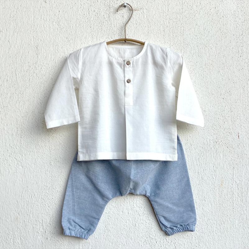 UNISEX ORGANIC ESSENTIAL WHITE KURTA + BLUE CHAMBRAY PANTS - Totdot