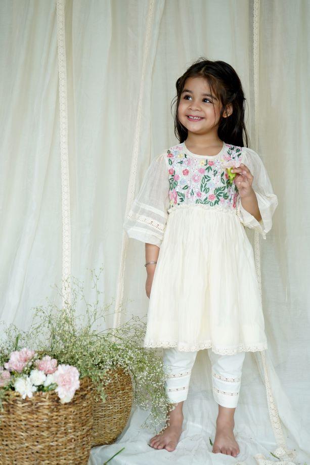 White Bouvardia Kurta Set For Girls - Totdot