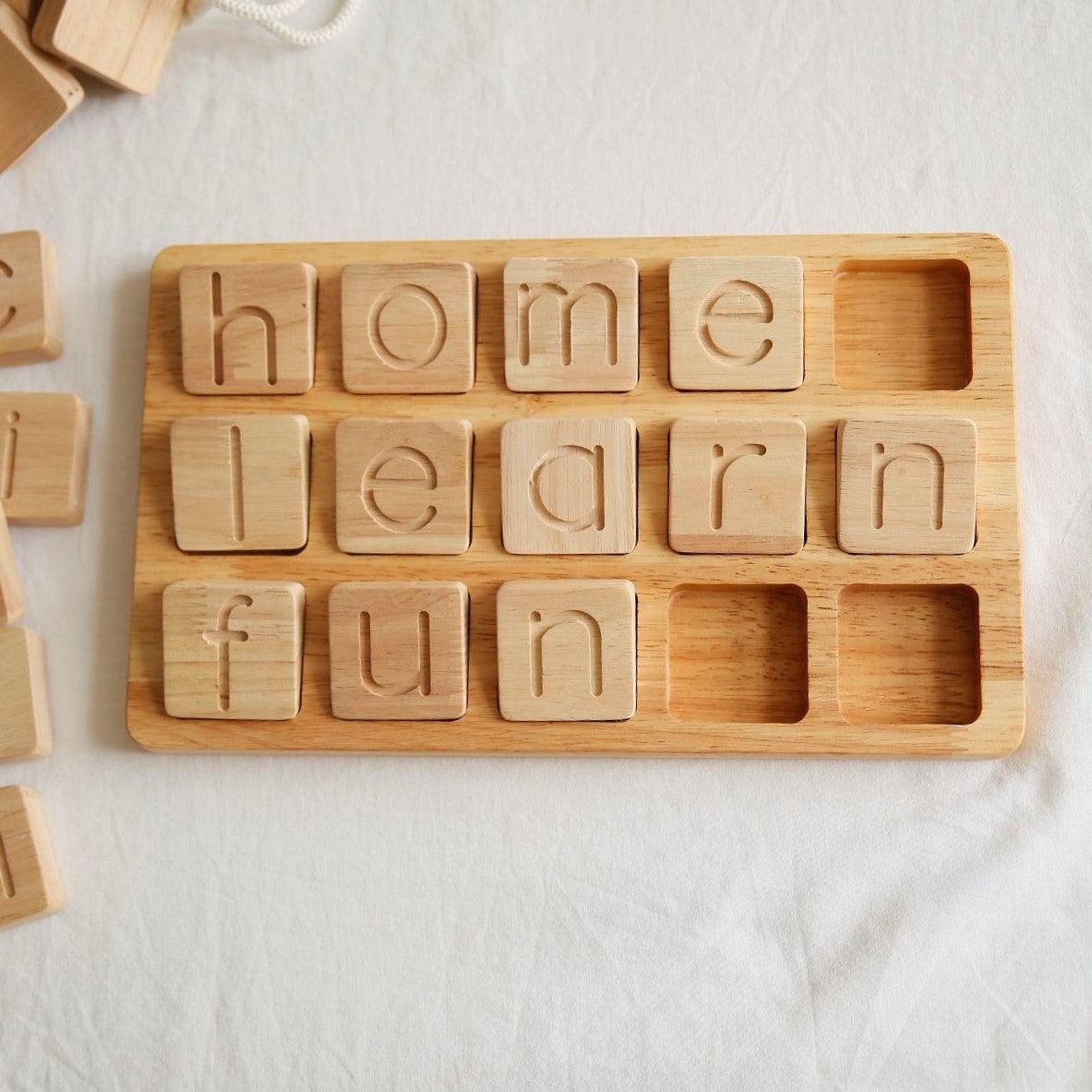 Word builder / Little Bits Montessori tray - Totdot